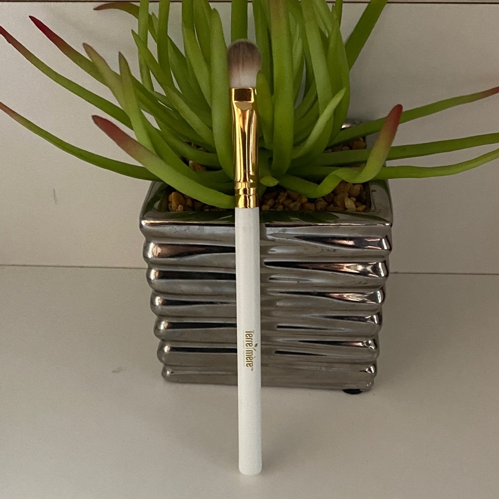 Terre Mere Organic Vegan Make Up Brush Not Returnable